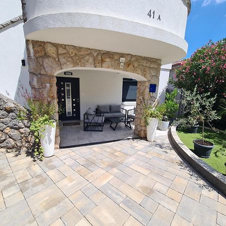 Apartments Rajna Čižići Eksteriør bilde