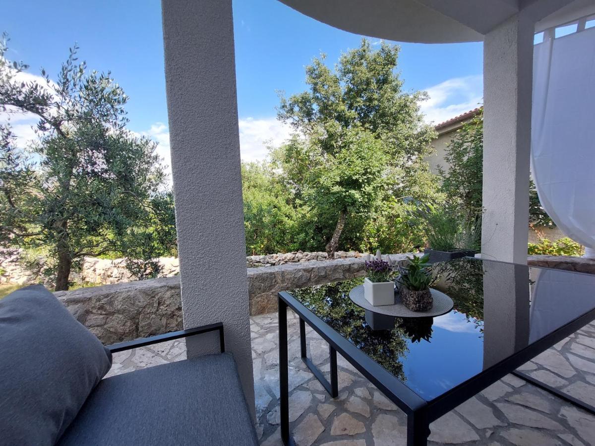 Apartments Rajna Čižići Eksteriør bilde